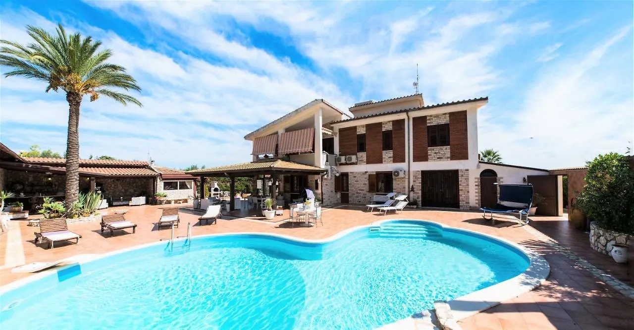 Villa Blondie Con Piscina A Castellammare Del Golfo 0*,  Ιταλία