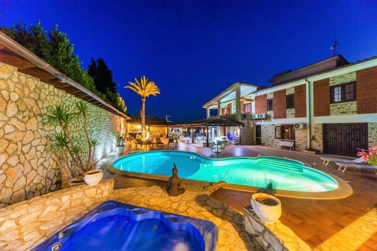 Villa Blondie Con Piscina A Castellammare Del Golfo